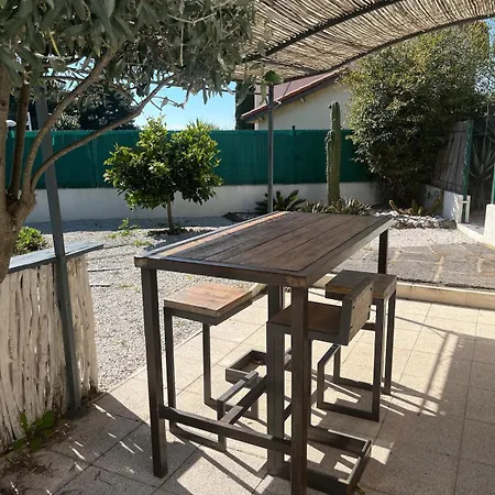 Διαμέρισμα Joli Prive Jardin A 10min Des Plages Agde
