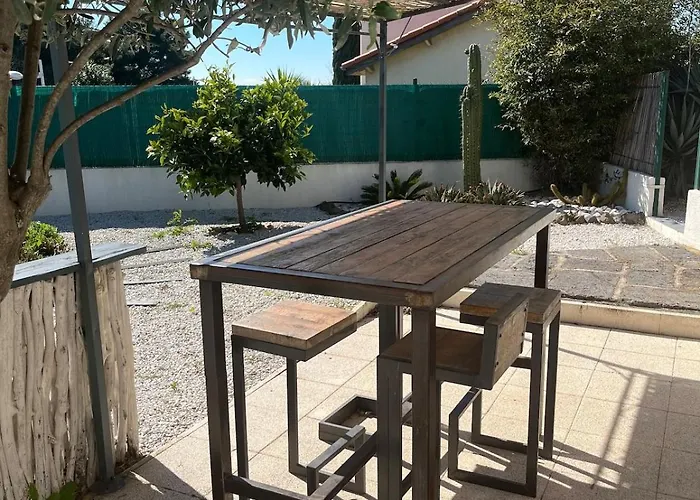 Διαμέρισμα Joli Prive Jardin A 10min Des Plages Agde