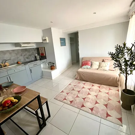 Apartment Joli Prive Jardin A 10min Des Plages